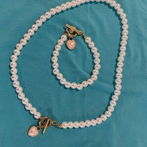 Heart pendant Pearl Necklace & Bracelet Set